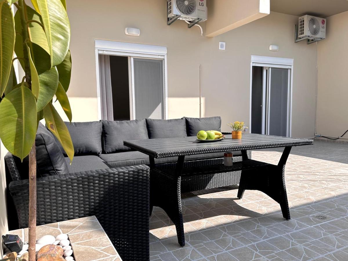 Seaside Deluxe Apartment Ialysos  Esterno foto